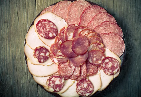 Plate with different kinds of sausages — Stock Photo, Image