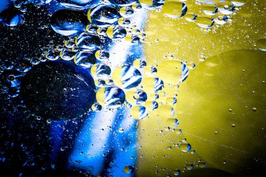 güzel renkli arka plan, su yüzeyindeki yağı 