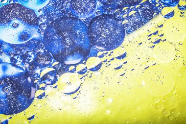 güzel renkli arka plan, su yüzeyindeki yağı