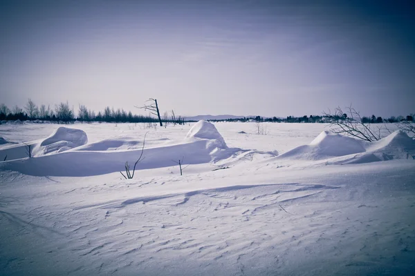 Winterlandschaft am Baikalsee. gemildert — Stockfoto