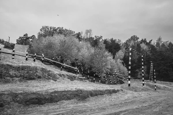 Track racen in de herfst bos. Landschap. Afgezwakt — Stockfoto