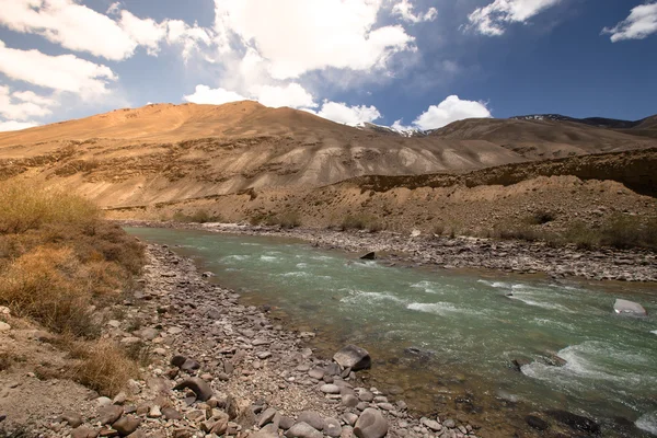 Stormy mountain river in valley in the foothills of the Fann mou — Stock Photo, Image