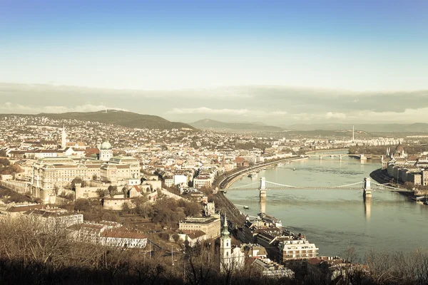 View on Budapest from Gellert Hill, Hungary. Houses, river Danub — Stock Photo, Image
