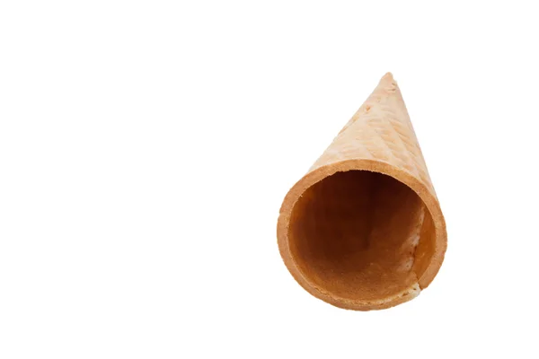 Sorvete de cone de waffle de açúcar vazio isolado em fundo branco — Fotografia de Stock