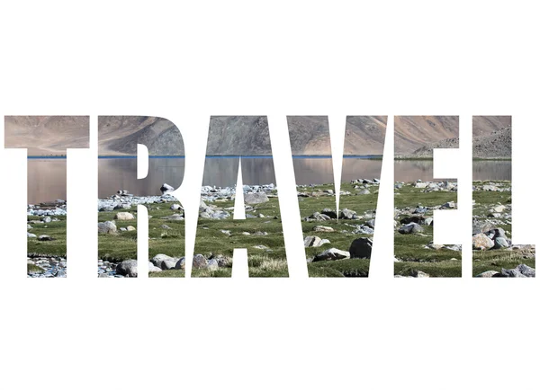 Word seyahat taşlı mountai Bulunkul göl kıyısında üzerinde — Stok fotoğraf
