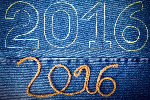 Numbers 2016 of rope and chalk contour on the background of the — Stock Photo, Image