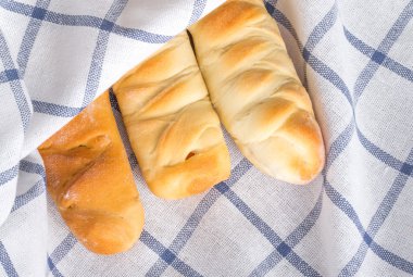 Beyaz şemsiye kumaş sosis buns