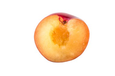 Işık arka plan üzerinde taze sulu Erik. Kolaj