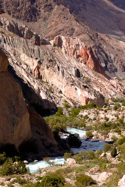 Paysage rocheux dans les Fan Mountains. Pamir. Tadjikistan, Centre — Photo