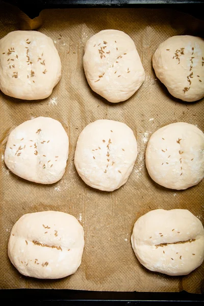 Small balls of dough with flour for pizza or cakes and scones. S — Stock Photo, Image
