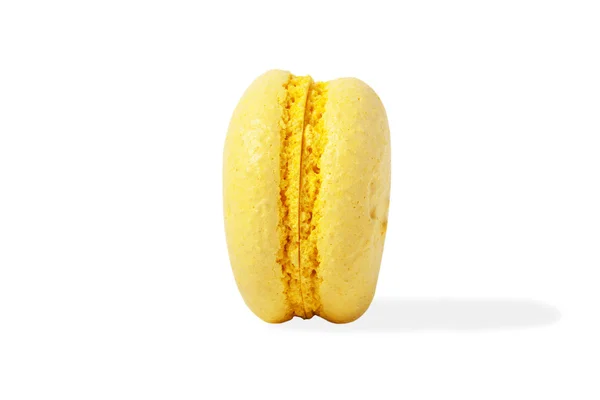 Macaroon isolado sobre um fundo branco — Fotografia de Stock