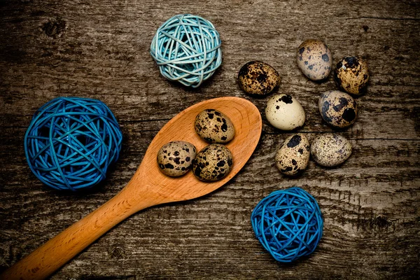 Composition with quail eggs. Wooden texture for background. Tone — Stock Photo, Image