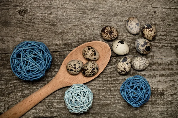 Composition with quail eggs. Wooden texture for background. Tone — Stock Photo, Image