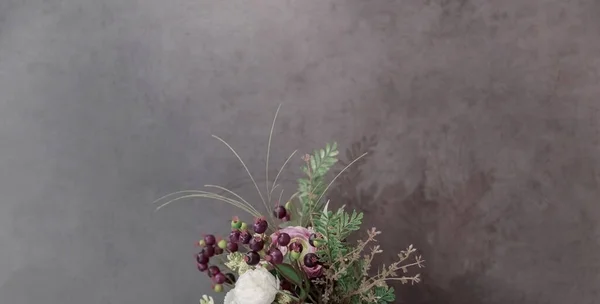 Buquê Fragmento Vintage Bonito Diferentes Flores Artificiais Estilo Barroco Arranjo — Fotografia de Stock