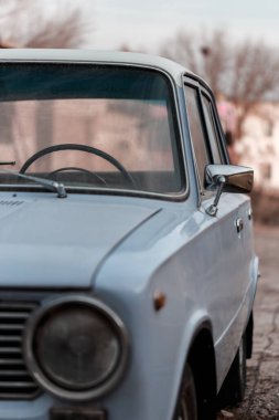 Eski Sovyet yapımı antika araba Lada Zhiguli Rus VAZ-2101 SSCB yapımı.