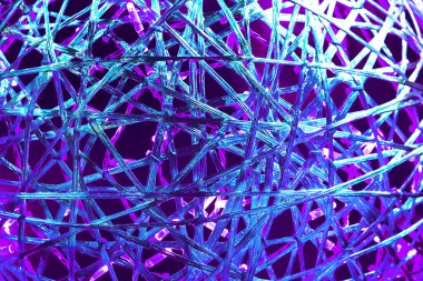 Neon soyut parlak fütüristik LED arkaplanı eflatun renkli parlak rengin plastik dokusundan