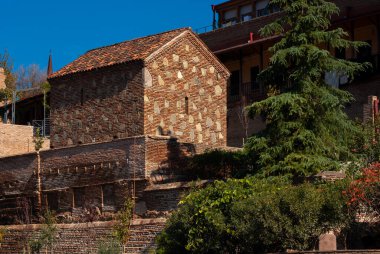 Gürcistan, Tiflis - 23 Ekim 2020: Gürcistan 'ın Tiflis kentinin panoramik manzarası.