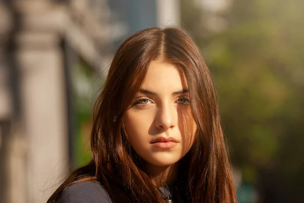 Close Retrato Uma Bela Adolescente Tbilisi Capital Geórgia — Fotografia de Stock