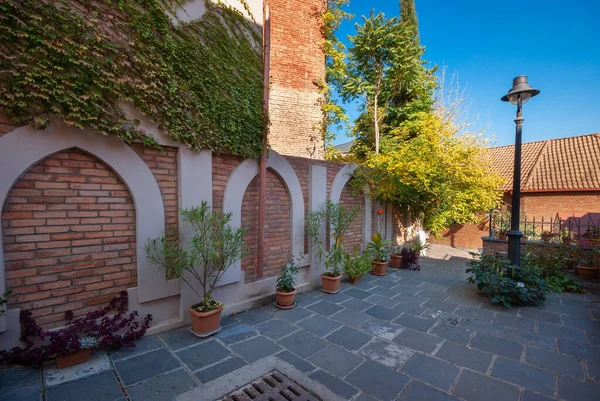 Georgië Tbilisi Oktober 2020 Zicht Traditionele Smalle Straat Van Het — Stockfoto