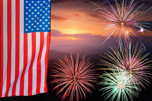 Usa Flagge Auf Feuerwerk Hintergrund Juli Unabhängigkeitstag Vaterländischer Feiertag Feierkonzept — Stockfoto