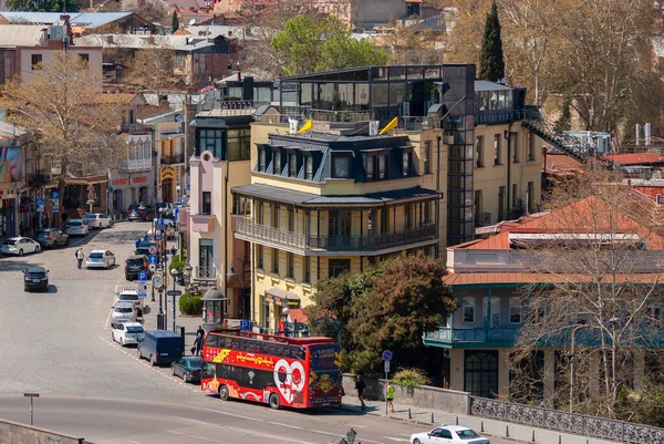 Georgia Tbilisi Aprilie 2021 Vedere Străzii Tradiționale Înguste Din Tbilisi — Fotografie, imagine de stoc