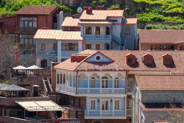 Geórgia Tbilisi Abril 2021 Casas Com Varandas Bairro Histórico Tbilisi — Fotografia de Stock