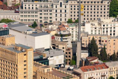 Gürcistan, Tiflis - 8 Mayıs 2021: Tiflis 'in panoramik manzarası. Georgia 'nın başkenti.