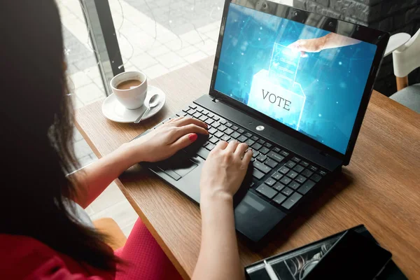Votación Línea Boleta Del Holograma Caja Votación Del Internet Computadora — Foto de Stock
