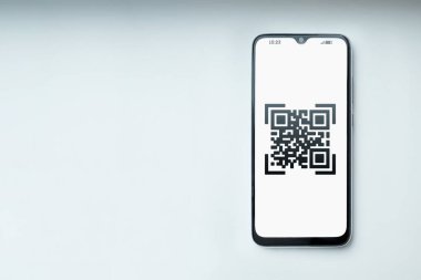 QR kodu, akıllı telefon, yeni teknolojiler. Elektronik dijital teknolojiler tarama, barkod
