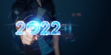 Bir iş adamının geçmişinde 2022 numaralı mavi hologram var. - Mutlu yıllar. Modern tasarım, Şablon, site başlığı, poster, Yeni Yıl kartı, broşür
