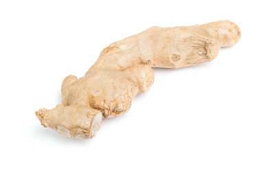 Taze kök zencefili beyaz arkaplanda izole edildi