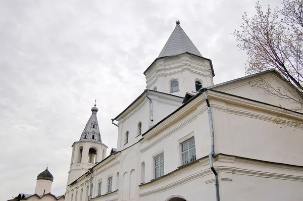 Καθεδρικός Ναός κτίριο του λευκού — Φωτογραφία Αρχείου