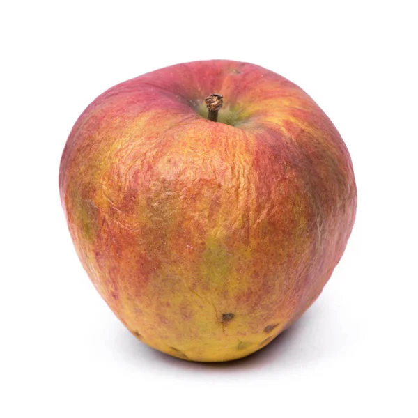 Gamla Rynkiga Äpple Isolerad Över Vit Bakgrund — Stockfoto