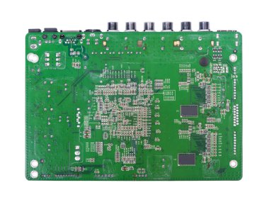 TV kutusunun yazdırılmış devre kartı beyaz arkaplanda izole edildi