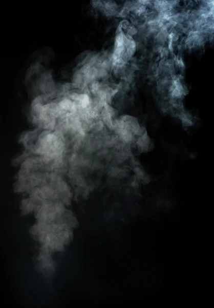 Siyah arkaplanda beyaz duman