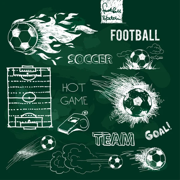 Futbol öğeleri ve yeşil kara tahta üzerinde topu