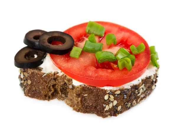 Small sandwich with tomato, olives and onion — Stock Photo, Image