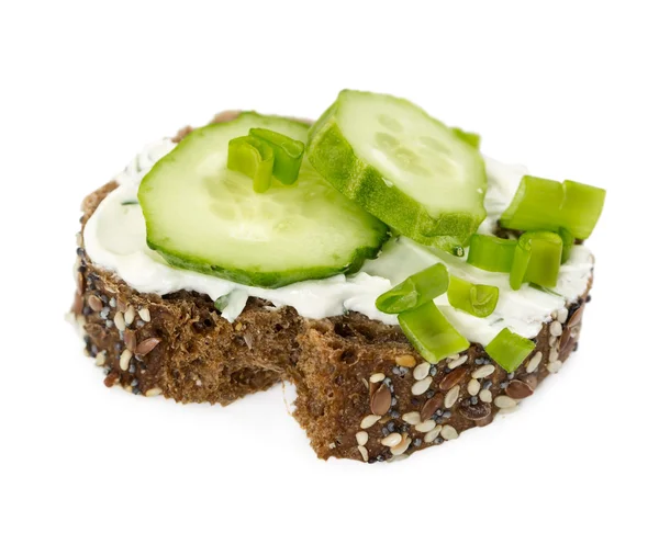 Small sandwich with cucumber and onion — Stock Photo, Image