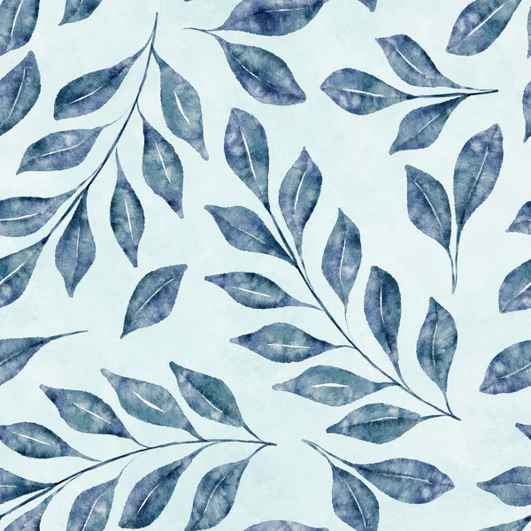 Açık mavi arka planda mavi yaprakları ve dalları olan suluboya dikişsiz desen. Tasarım kâğıdı, ambalaj kağıdı, tekstil, kalıp dolguları için kullanılabilir. El çizimi suluboya çizimi.