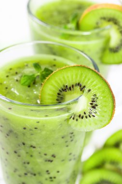 kivi ile güler yüzlü  