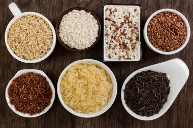 farklı pirinç kase