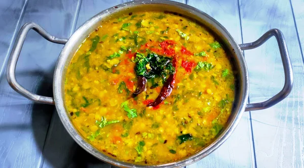 Comida Popular Indiana Dal Fritar Tradicional Dal Tadka Curry Servido — Fotografia de Stock