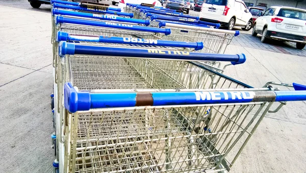 August 2020 Row Shopping Trolleys Mart Lucknow India — Stock Photo, Image