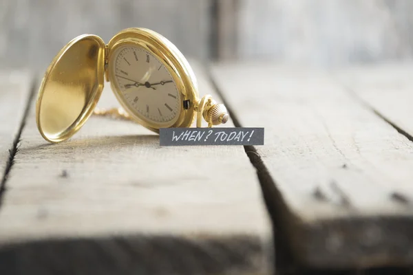 Hoy idea, texto y reloj de bolsillo . — Foto de Stock