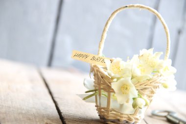 iyi ki doğdun metin ve çiçekler