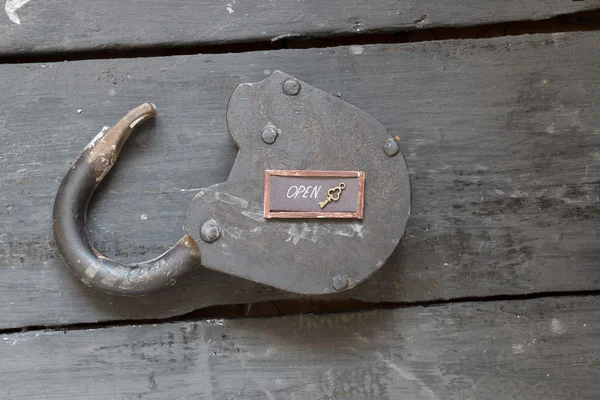 Open sign and old padlock — Stock Photo, Image