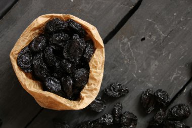 karanlık bir tablo, gıda arka plan kuru erik