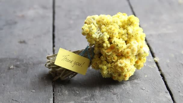 Thank you card and beautiful yellow flowers, vintage style. — Stock Video