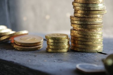 yaratıcı finansal altyapı, eski tarz