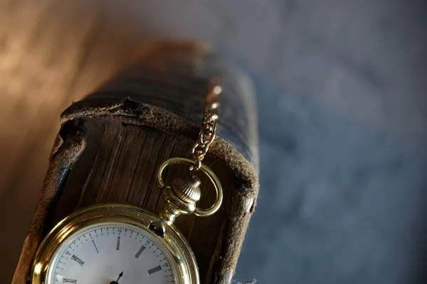 Vintage pocket watch old book — Stock Photo, Image